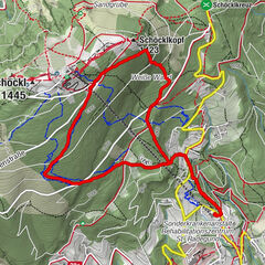 Schöckl über weiße Wand mit Ulrike