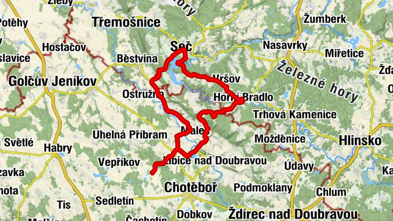 Klouzovy - Kostel svatého Jana Nepomuckého - Kostel sv. Vavřince - Hřbitovní kaple