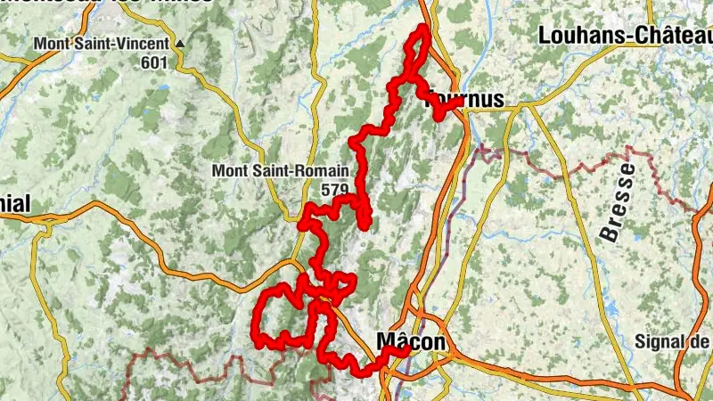 Les crêtes boisées du Mâconnais