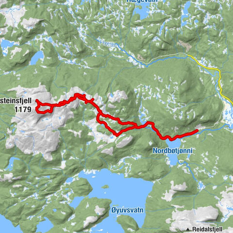 Adembenemend uitzicht op de Oysteinsfjell